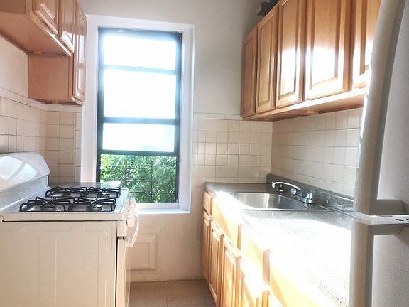 4th image of 3150 Bailey Ave APT 1B