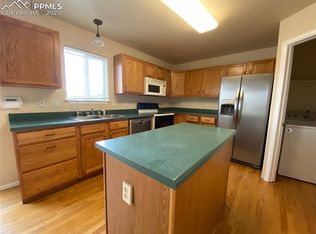 372 Ellers Grv, Colorado Springs, CO 80916