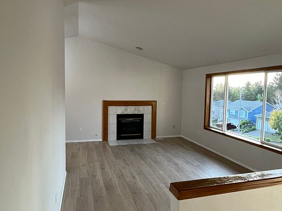 3rd image of 1622 S 85th St