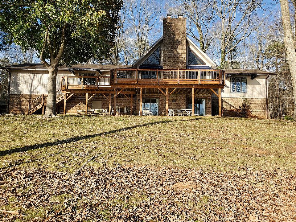 2nd image of 18927 Youngblood Rd