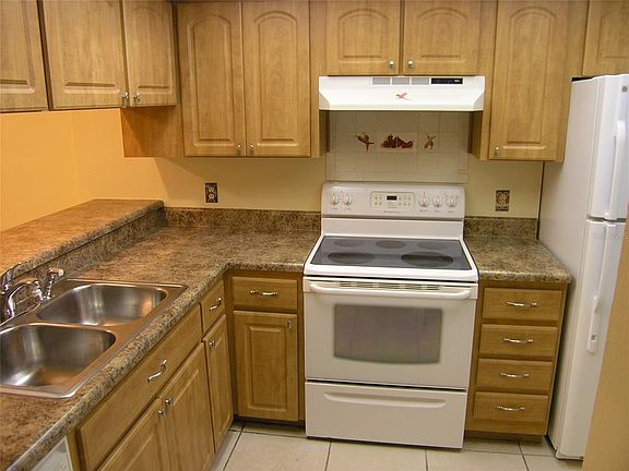 3rd image of 2051 Sunset Grove Ln