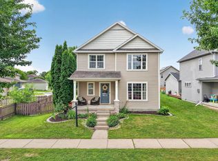 7009 Dewdrop Dr, Madison, WI 53719