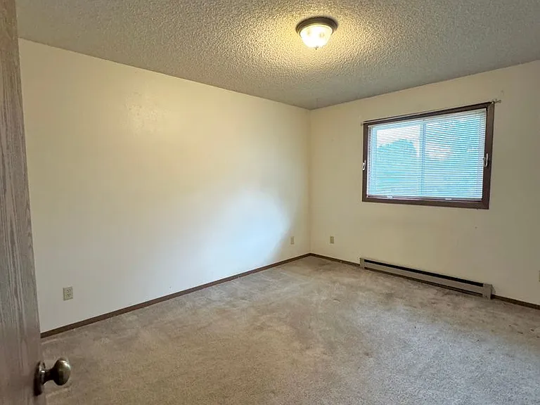 332 Terri Dr — Photo 15