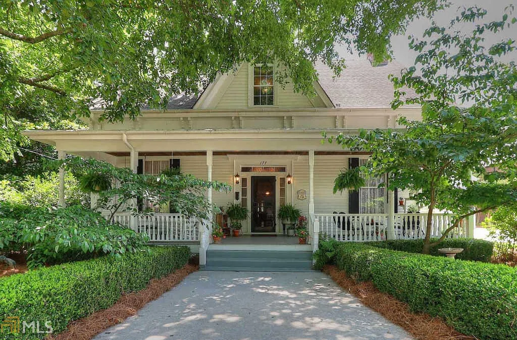 177 E Hightower Trl photo 1