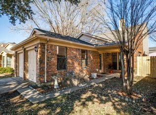 2342 Walden Place Ct, Grand Prairie, TX 75052