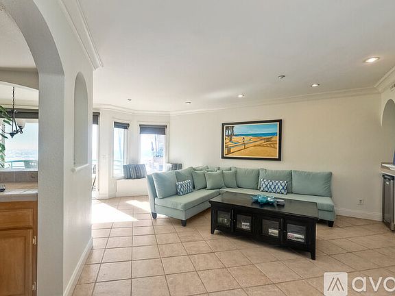 5th image of 400 N The Strand N #46