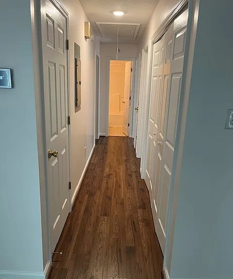 309 Clarendon Ct — Photo 16