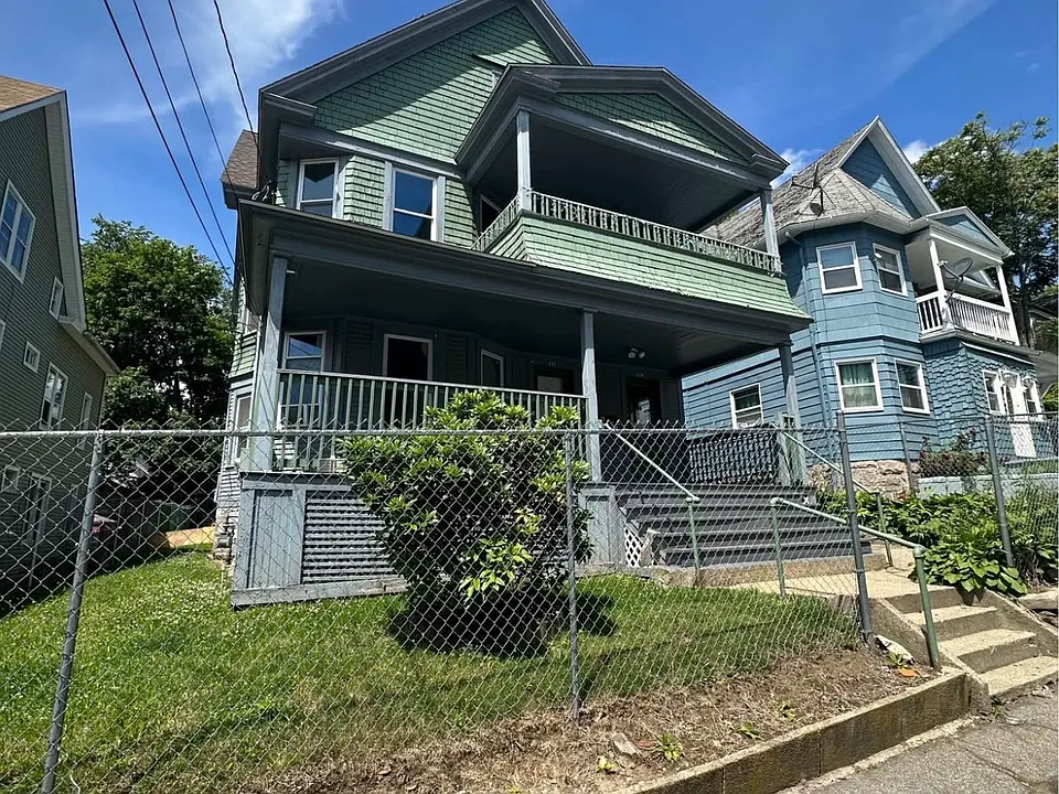 173 Chestnut Ave #2