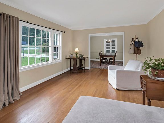 4th image of 3125 Grace Hill Rd