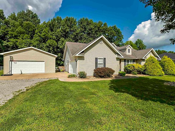 2nd image of 15271 Rue Belle Ln