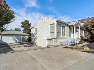18981 Lake Chabot Rd, Castro Valley, CA 94546