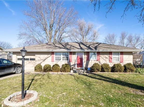 3025 Kathleen Ave, Saint Joseph, MO 64506