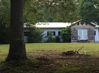 207 Hot Water Rd, Tellico Plains, TN 37385