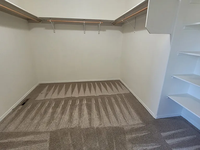 2556 E Copper Point — Photo 41