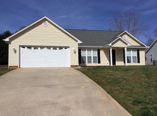 4381 Timberwood Dr, Gastonia, NC 28056