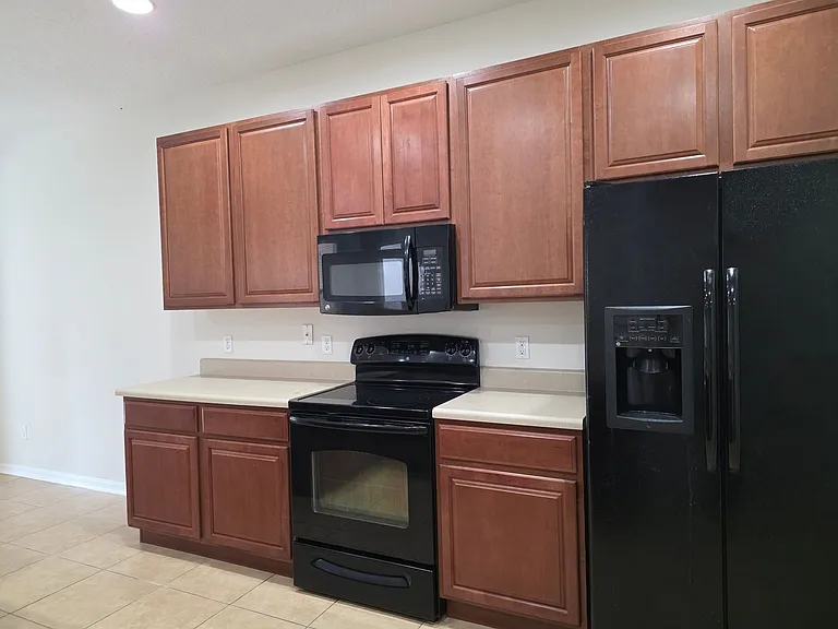 311 Rambling Cir — Photo 10