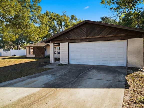 3rd image of 4107 Fallon Ct