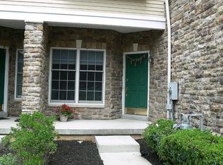 28 Tree Swallow Dr, Princeton, NJ 08540