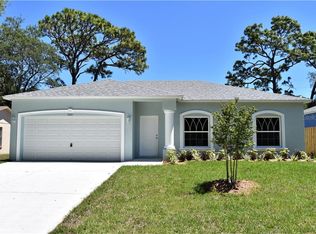 8848 92nd St N, Seminole, FL 33777