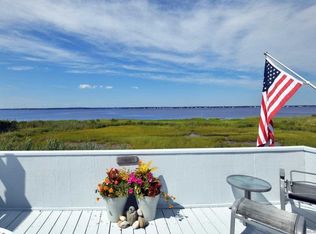 3 Cove Ln, Westhampton beach, NY 11978