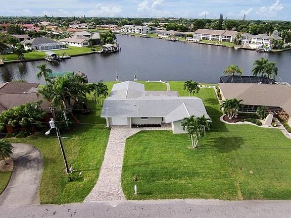 Aerial view of front.