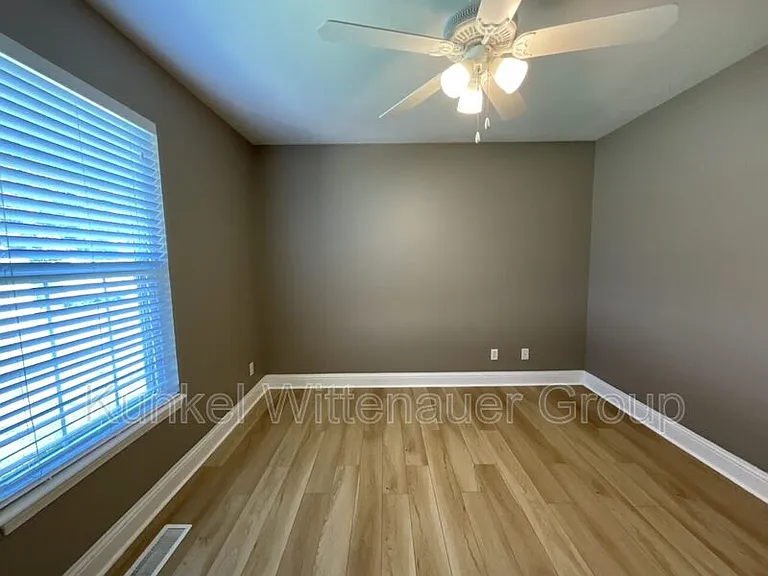 714 Wheatfield Rd — Photo 21