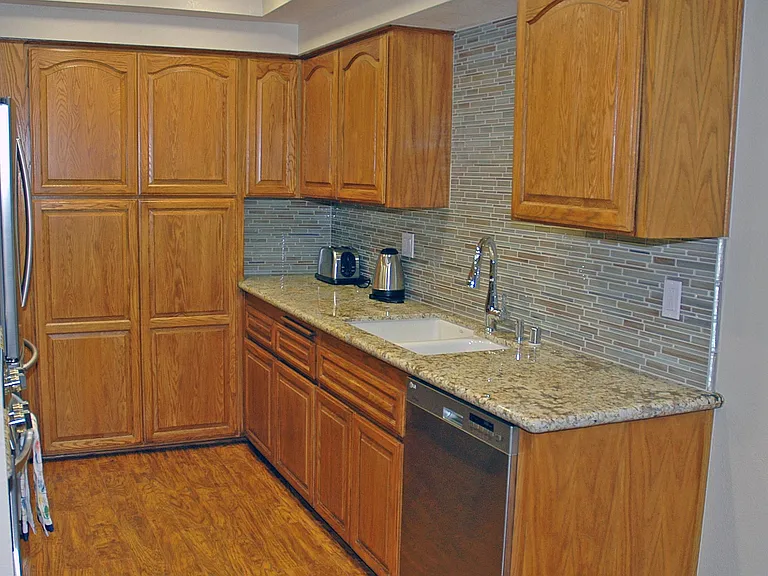 964 W Lamark Ln — Photo 3