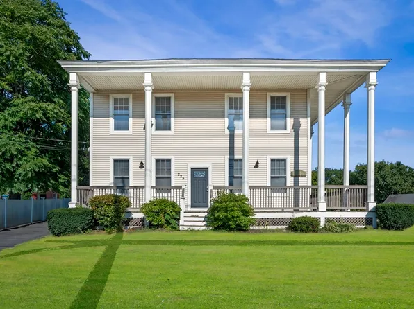 225 Essex St APT 4, Saugus, MA 01906