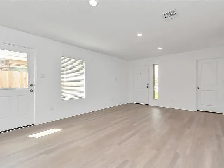27003 Winward Creek Trl — Photo 5