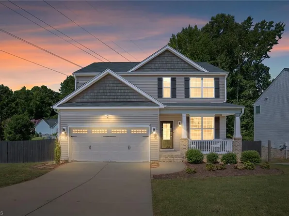 415 Stonewall Dr, Mebane, NC 27302