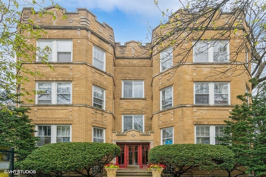 1st image of 1511 W Thorndale Ave APT 3E