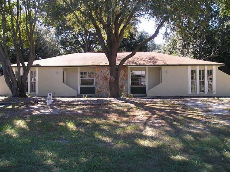 1st image of 11613 Valencia Dr APT A