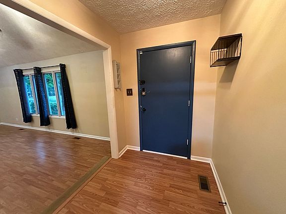 4th image of 6935 Brockwood St