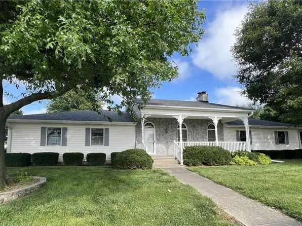 209 N Mitchell Ave, Alma, MO 64001
