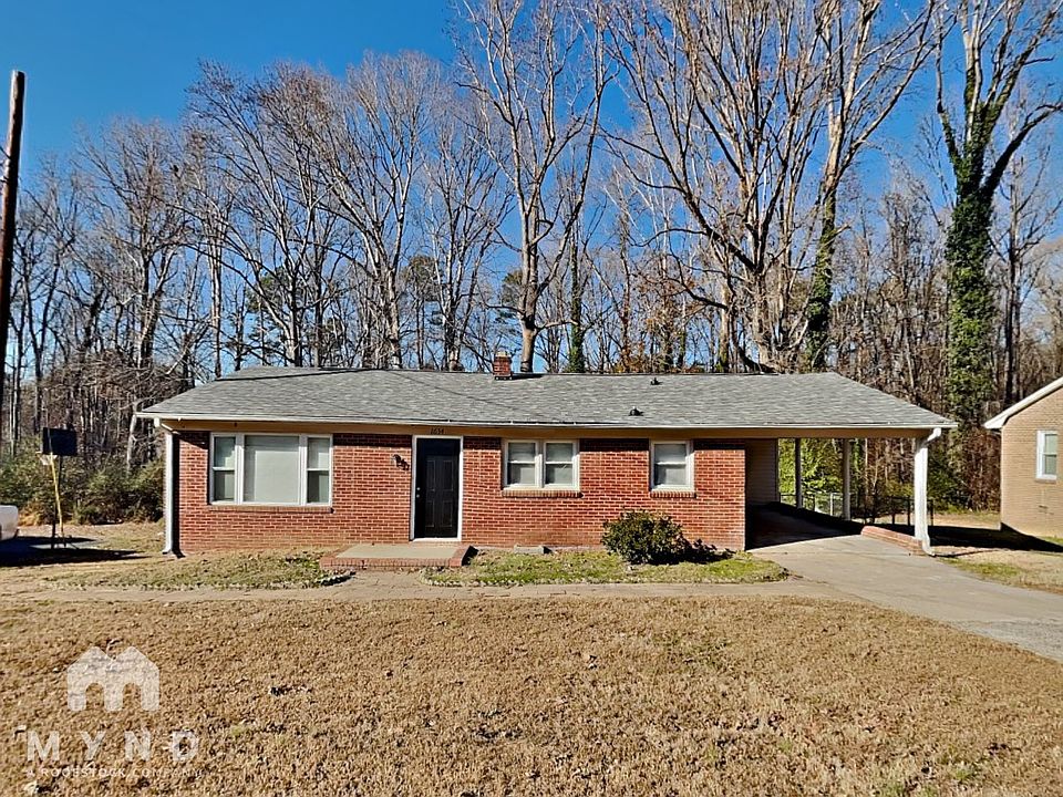 1st image of 2634 Skyland Dr