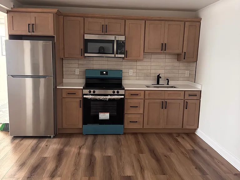 26 Julian St #B — Photo 1