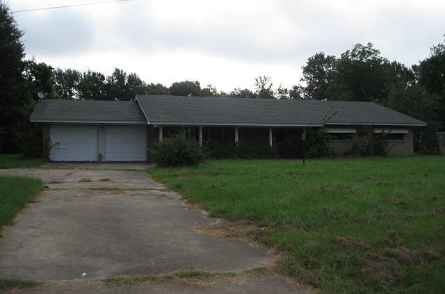 1st image of 2100 N 4th St
