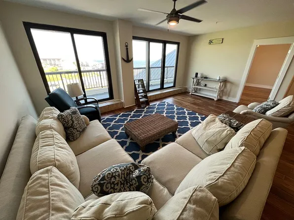 1302 Highway 98 APT 4B, Mexico Beach, FL 32456