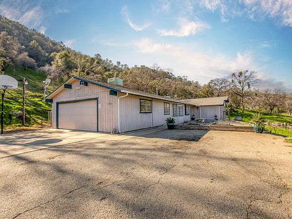 2nd image of 28947 Spring Valley Rd