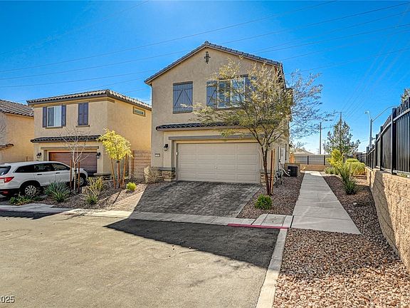 4th image of 10699 Sariah Skye Ave