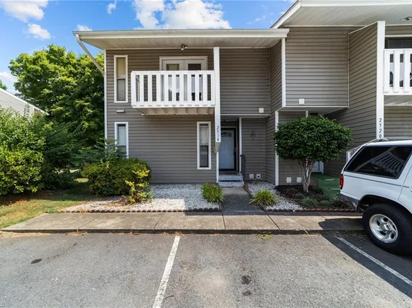 2518 Tantelon Pl, Winston Salem, NC 27127