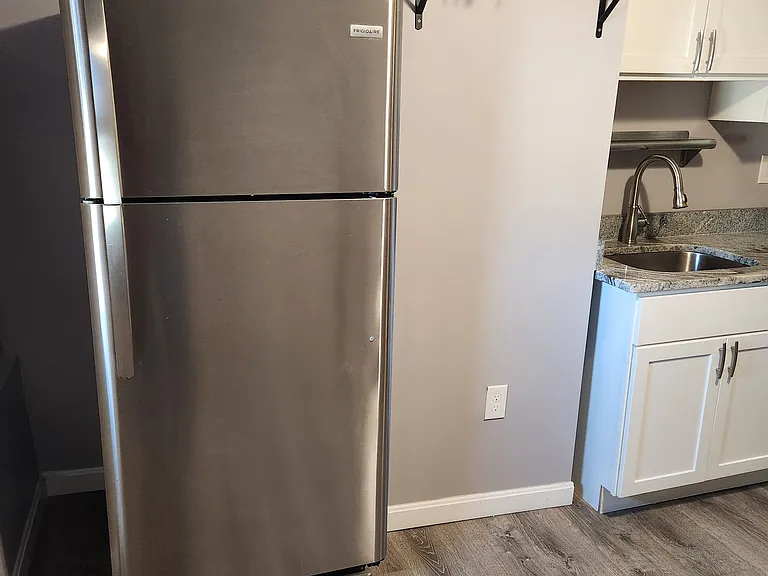 70 N Main St #3L — Photo 6