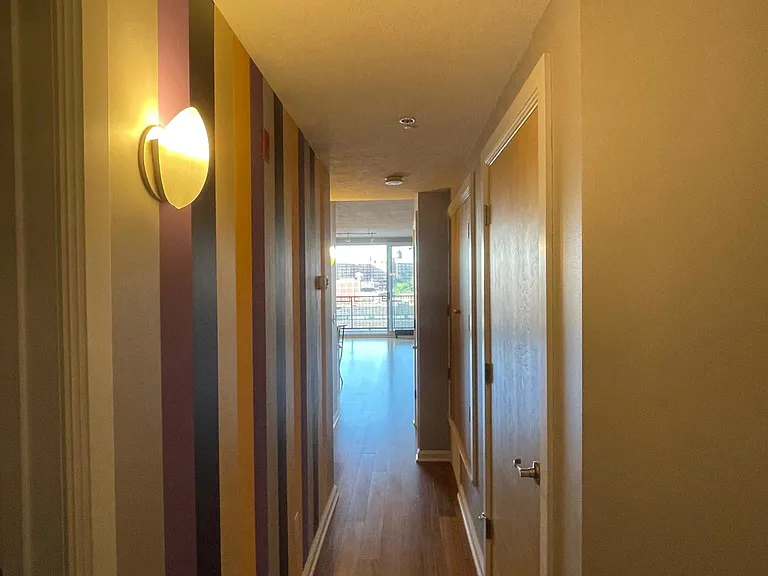 1237 Washington Ave #906 — Photo 2