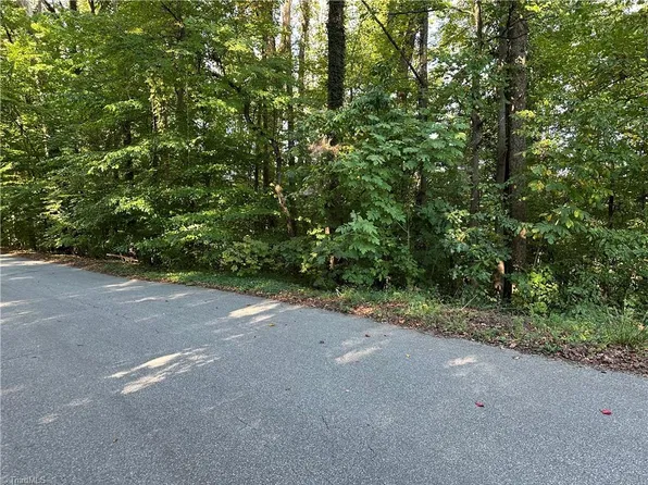 0 Pinebrook Ln, Winston Salem, NC 27105
