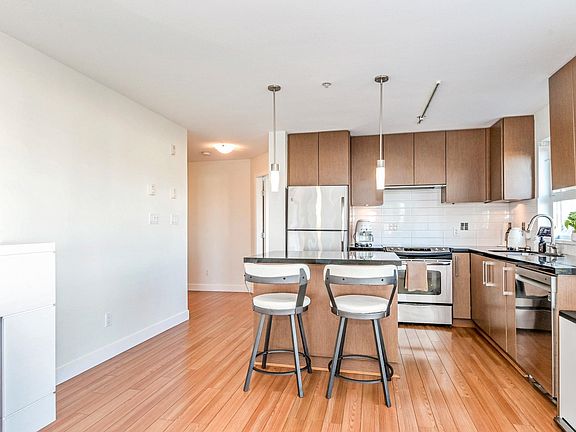 5th image of 15775 Croydon Dr #311