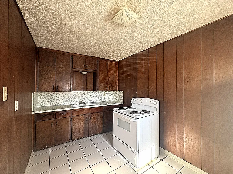 602 Sunset Ln #B — Photo 6