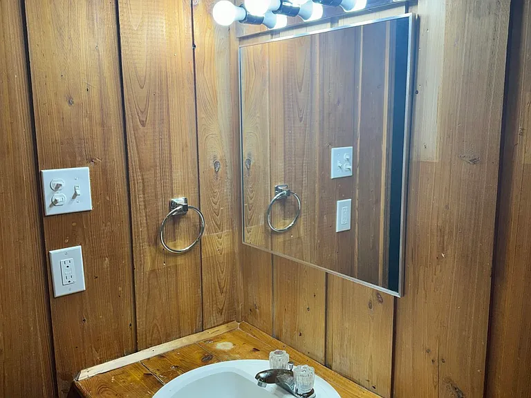 Full Bath Upstairs