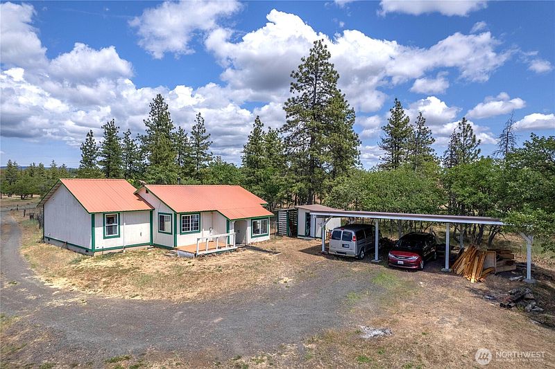 2nd image of 566 Woodlane Road
