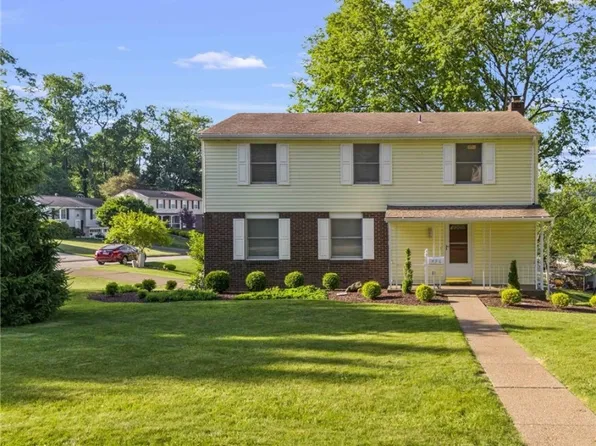 496 Fruitwood Dr, Bethel Park, PA 15102