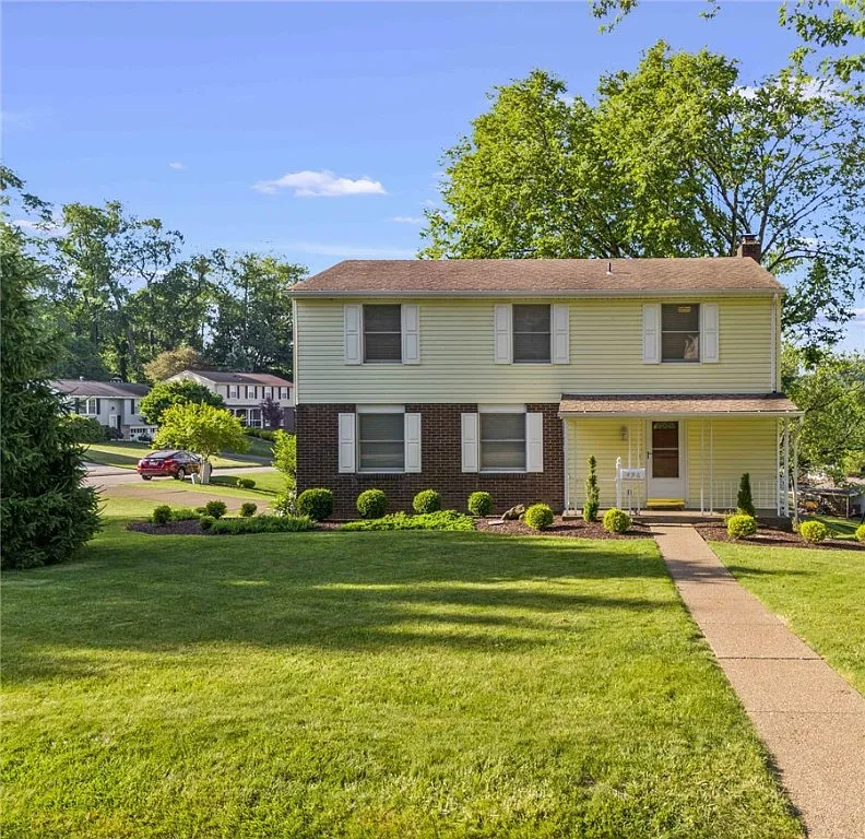 496 Fruitwood Dr photo 1